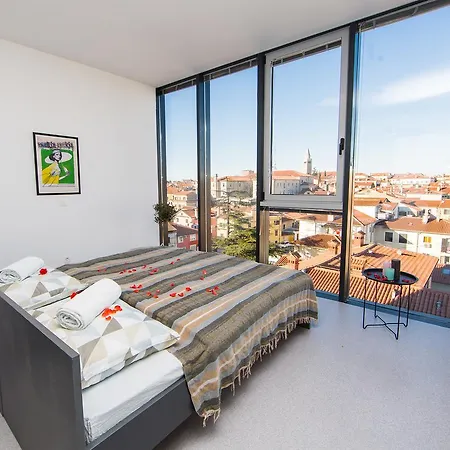 Hostel Domus *