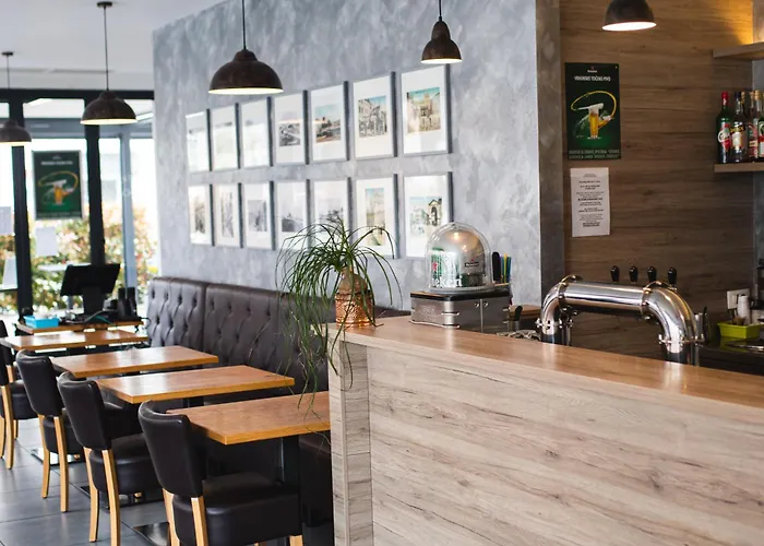 多莫斯别墅旅舍 旅馆