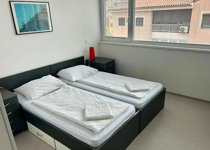 多莫斯别墅旅舍 旅馆 科佩尔