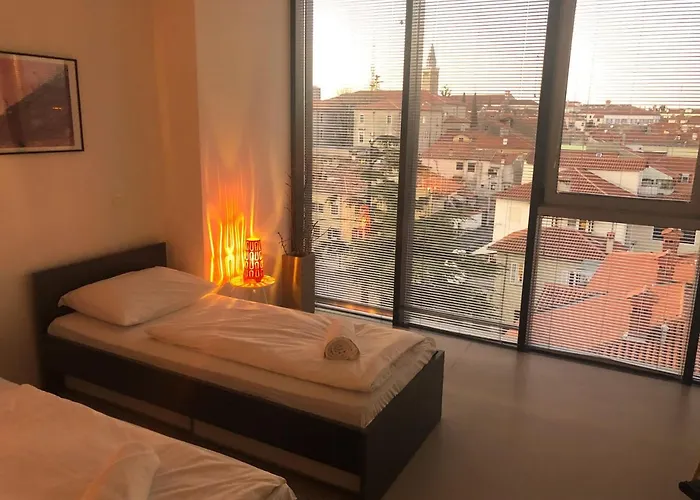 多莫斯别墅旅舍 *